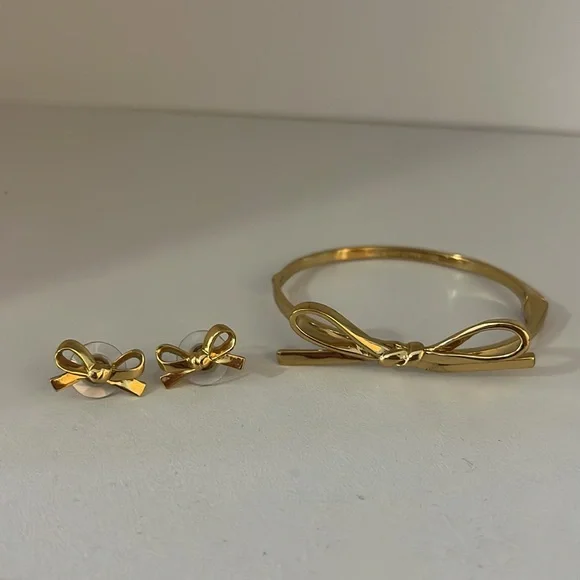 kate spade Skinny Mini Bow Bangle and Skinny Mini Bow Studs - Picture 7 of 7